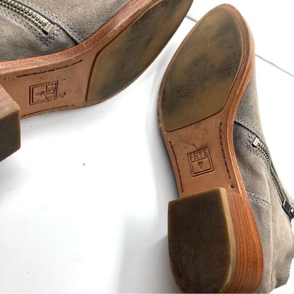 Frye Ray Belted STO Grey Suede Bootie Triple Buckle 9 M Boho Western Boots - Picture 15 of 16
